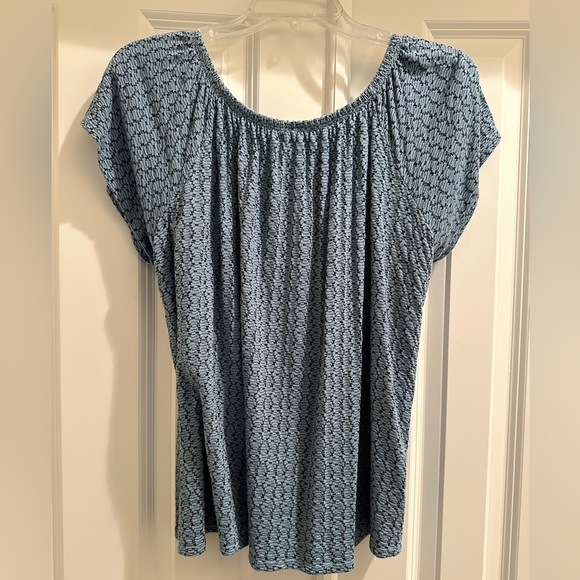 PLUME & THREAD WOMEN’S TOP, SHORT SLEEVES, SIZE SMALL, “LIKE NEW” - Picture 2 of 5